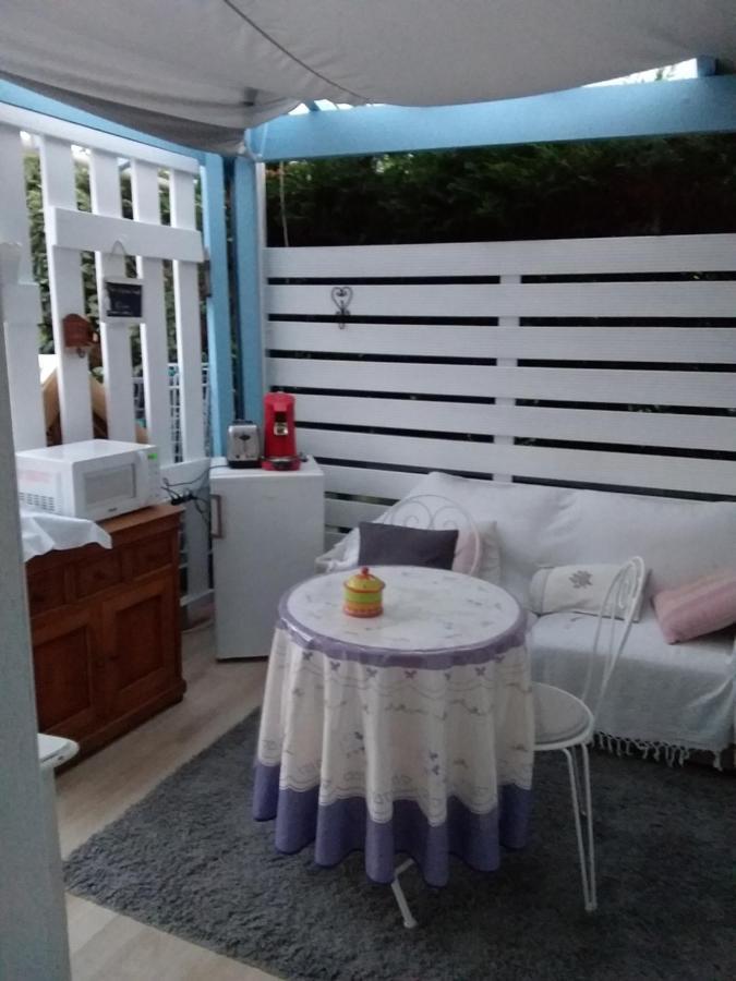 Chambre Chez L'Habitant Et Tiny House كابروتو المظهر الخارجي الصورة